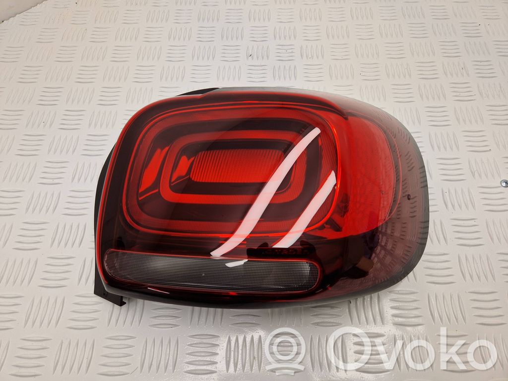 Citroen C3 Aircross Aizmugurējais lukturis virsbūvē 