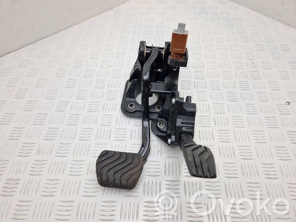 Conjunto de pedal   180025MZ0B,24724C,00514,465017TH0A,A008124051