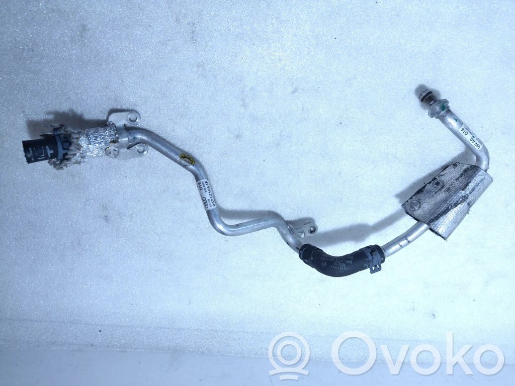 Audi A8 S8 D5 Engine coolant pipe/hose 
