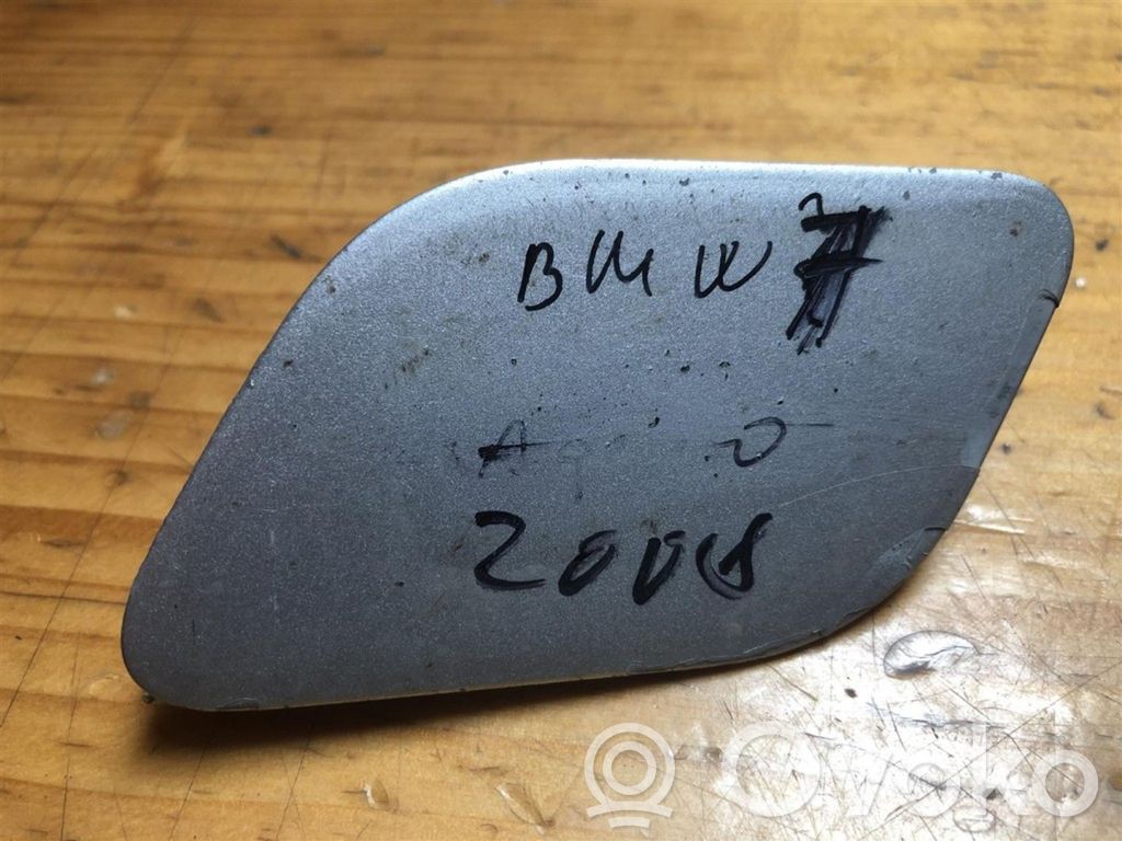 BMW 7 F01 F02 F03 F04 Zaślepka spryskiwacza lampy przedniej 