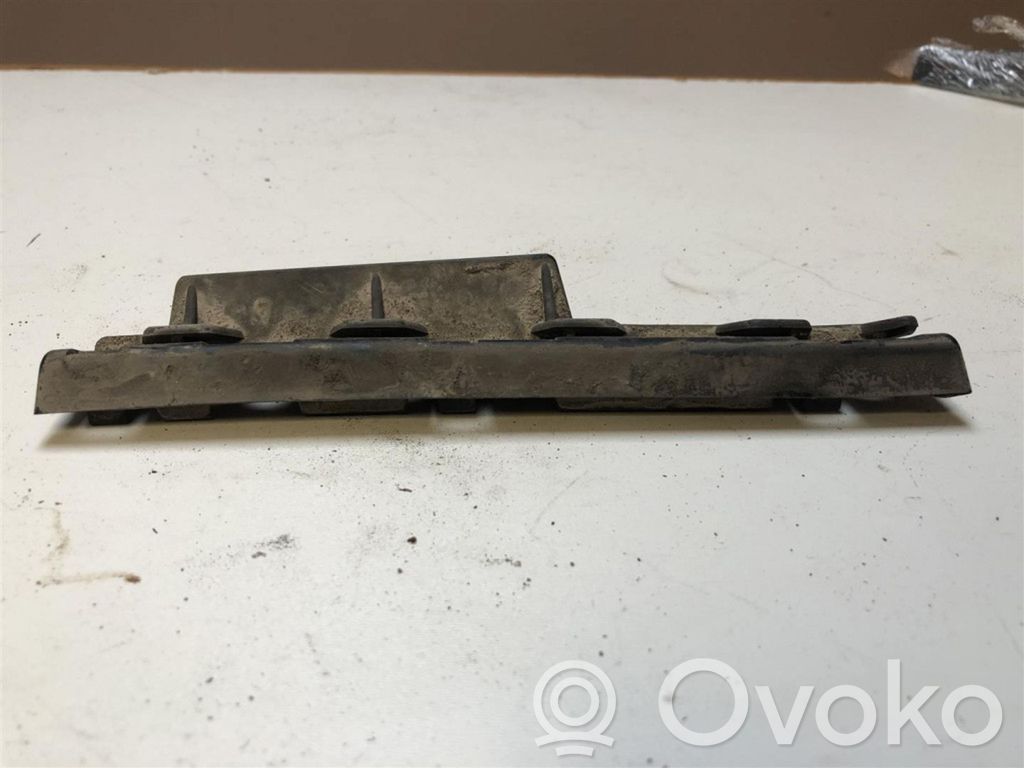 Front bumper mounting bracket   51777066228