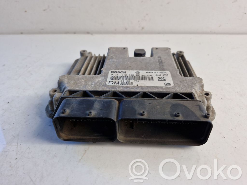 Unidad de control/módulo del motor   55201791,0281012868,1039S19487