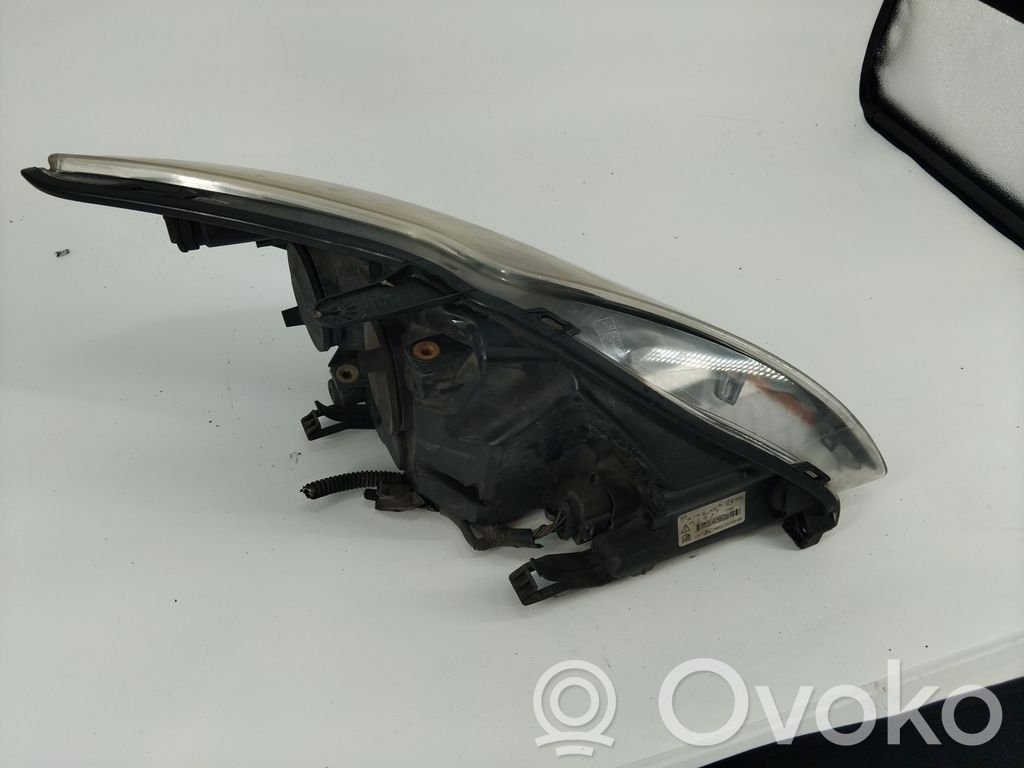 Ford Focus Headlight/headlamp 
