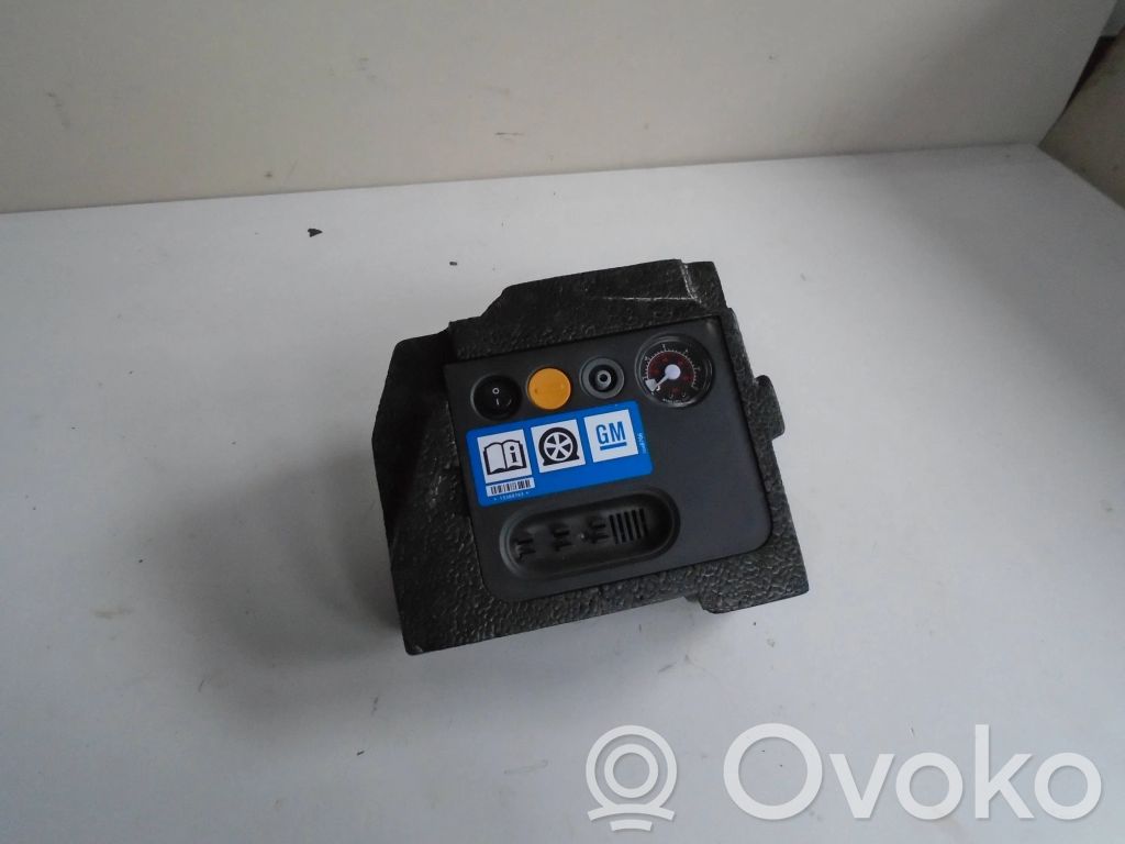 Opel Corsa D Rengaspainekompressori 