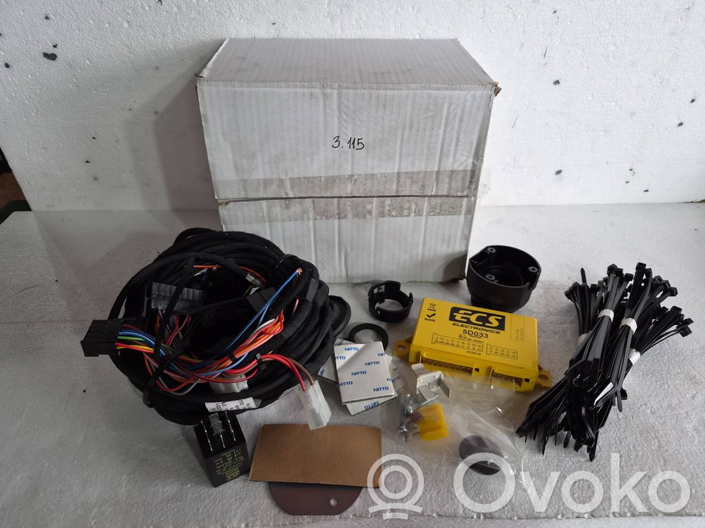 Sterownik / Moduł haka holowniczego   82219006AB