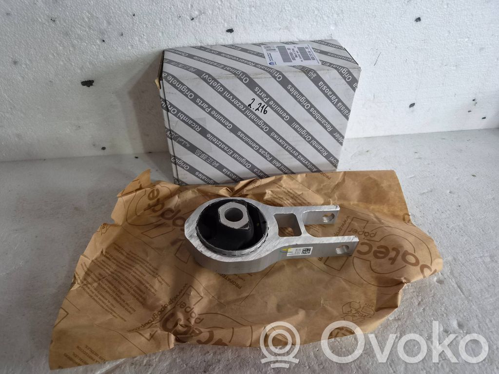 Fiat Tipo Engine mount bracket 