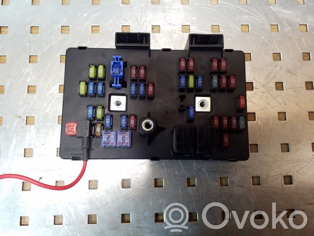 Opel Antara Fuse module 