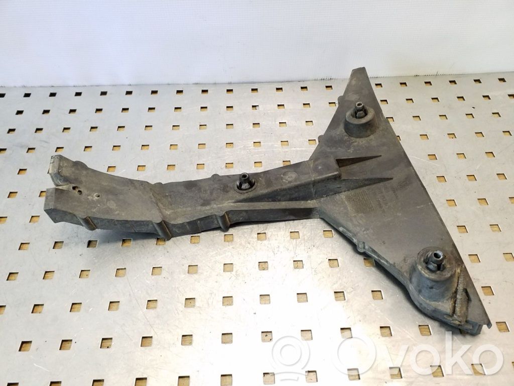 Volkswagen II LT Front bumper mounting bracket 