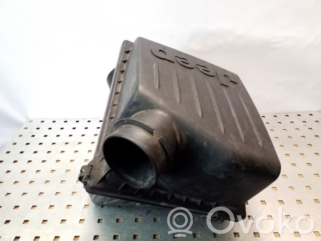 Jeep Grand Cherokee (WJ) Air filter box 