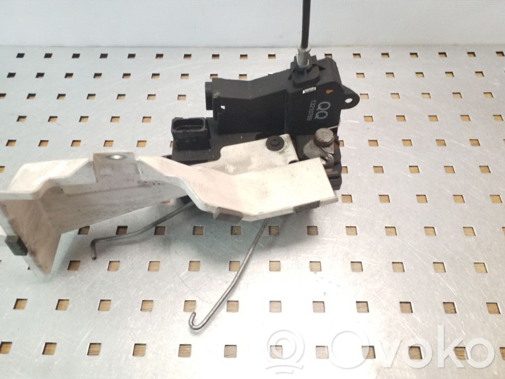 Opel Vectra C Front door lock 