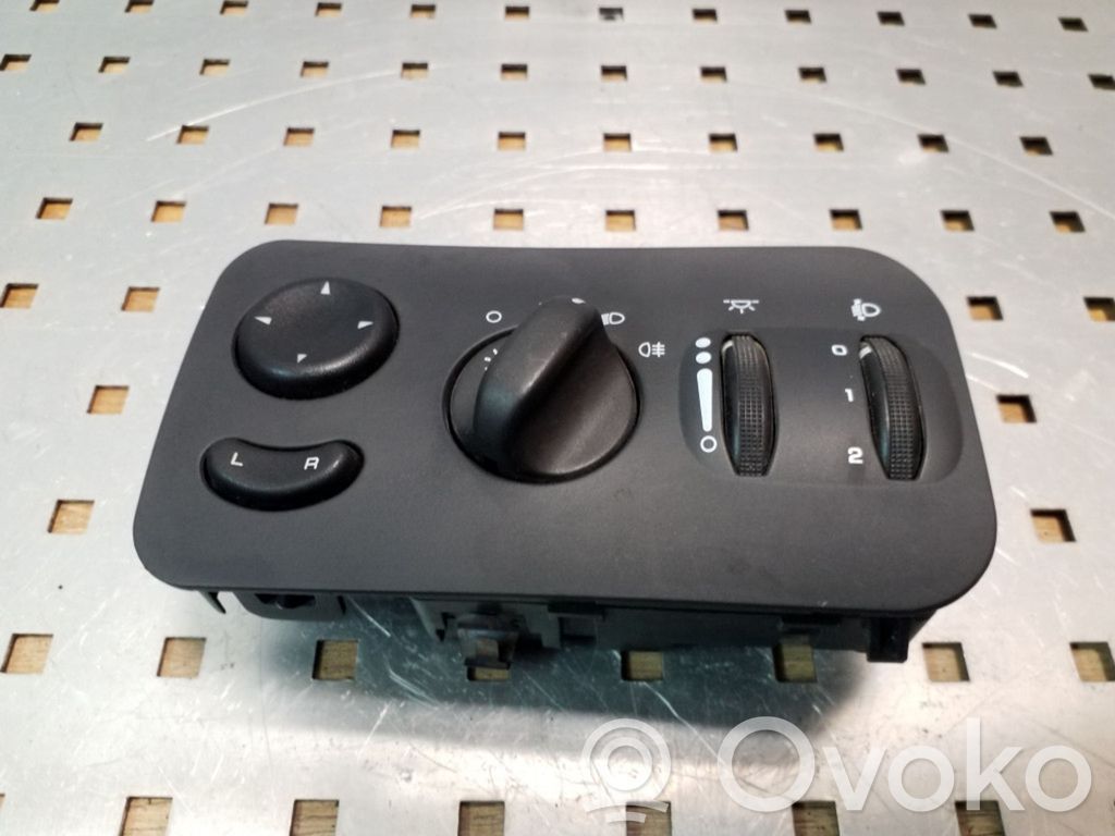Chrysler Voyager Light switch 