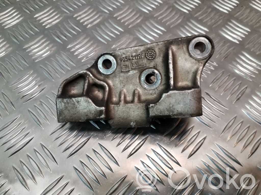 Chrysler Voyager Engine mounting bracket 