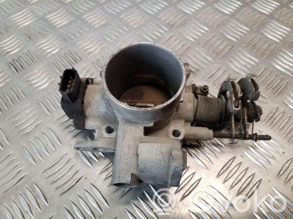 Subaru Legacy Throttle valve 