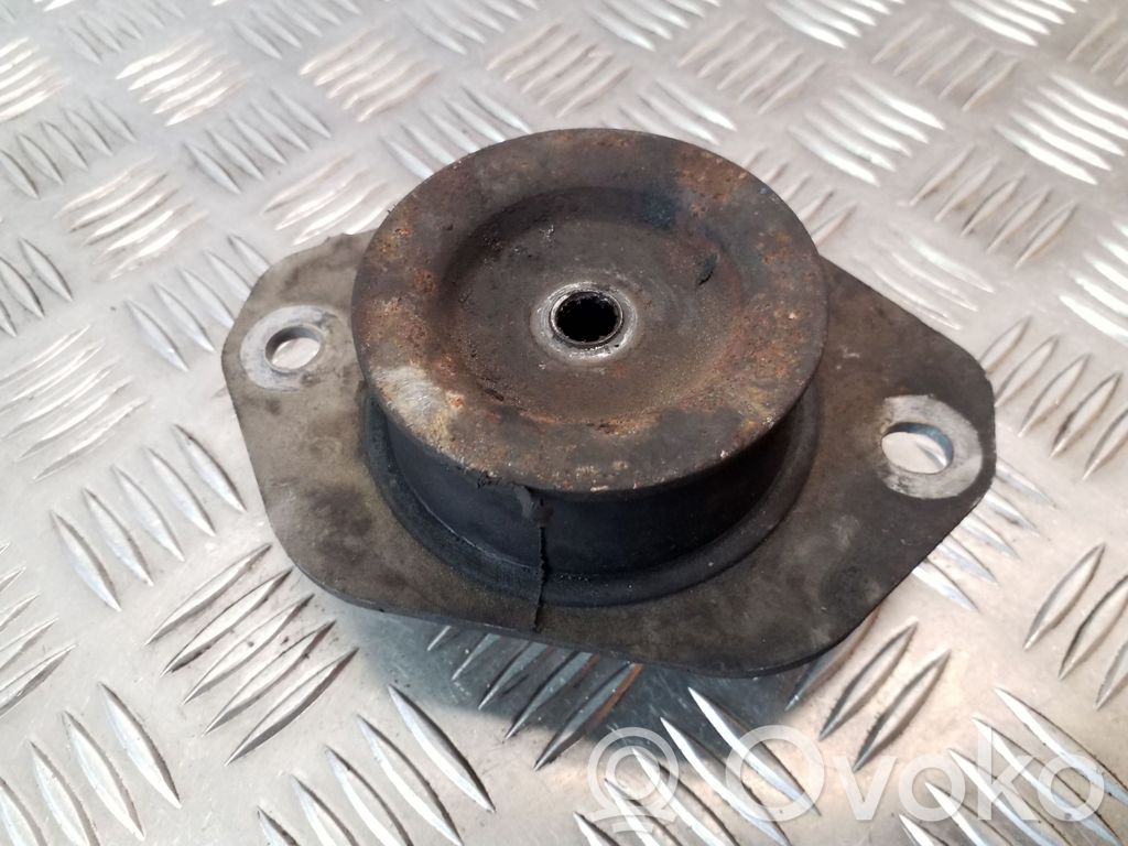 Opel Vivaro Gearbox mount 
