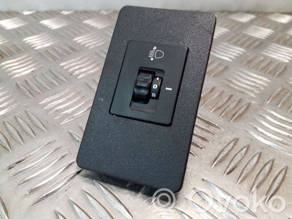 Hyundai Galloper Headlight level height control switch 