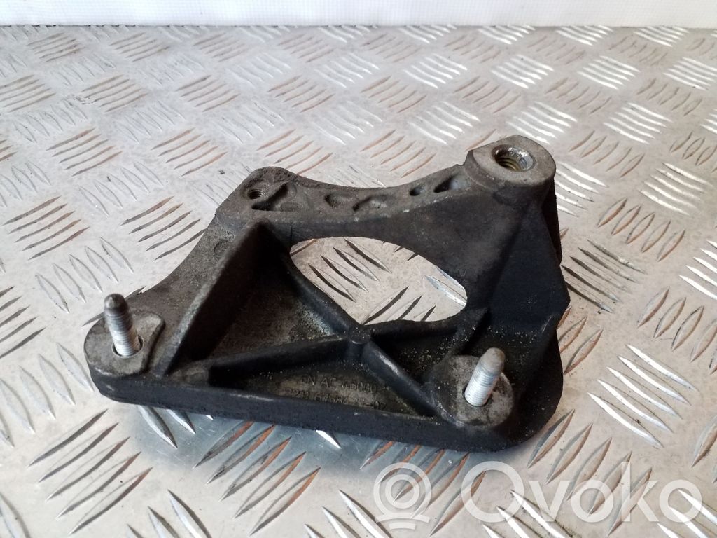 BMW 7 E65 E66 Engine mounting bracket 