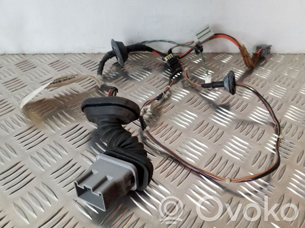 Dodge Nitro Cableado de puerta trasera 