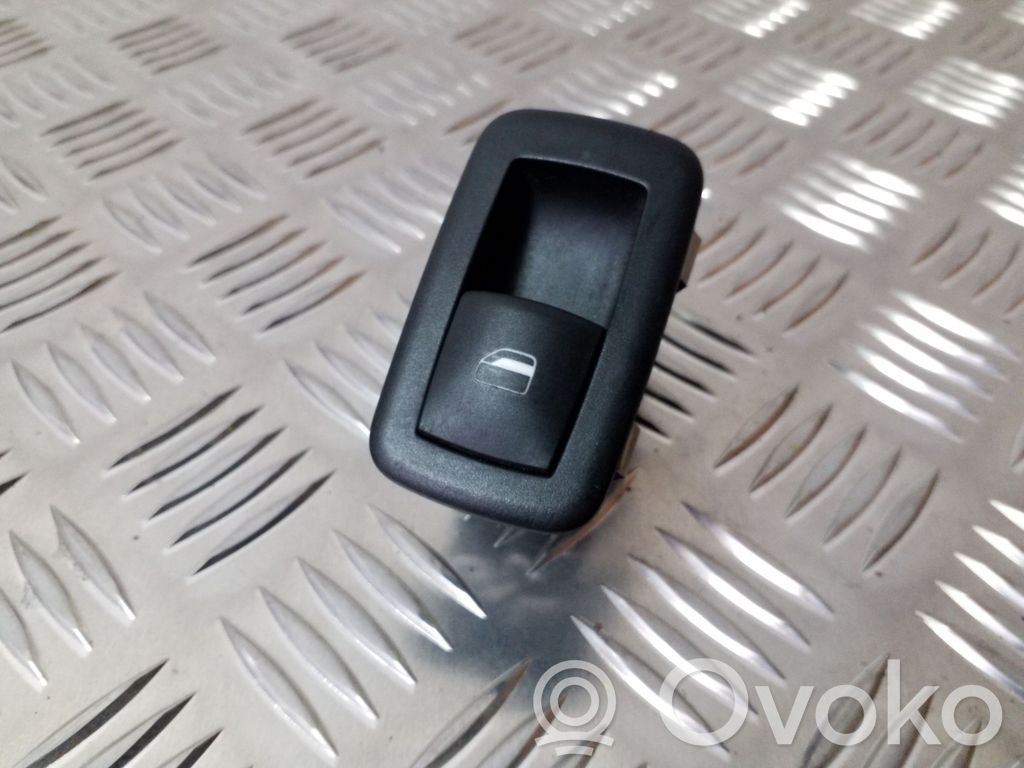 Dodge Nitro Electric window control switch 