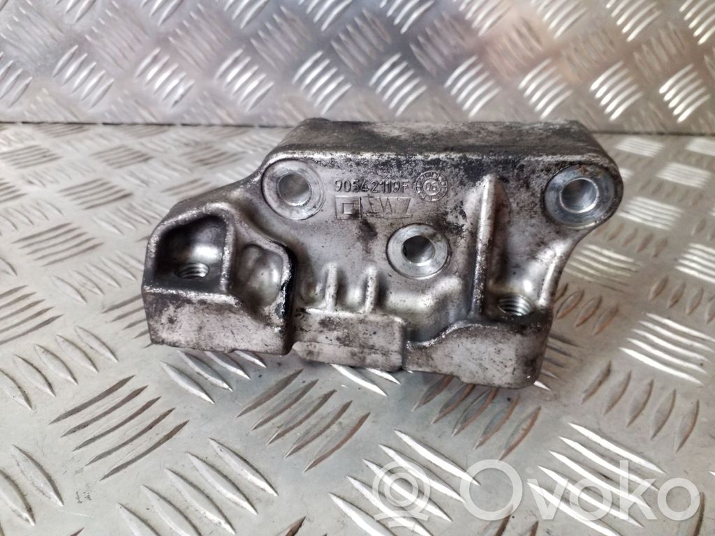 Chrysler Voyager Engine mounting bracket 
