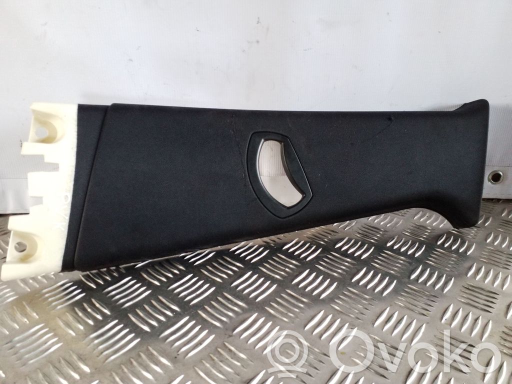 BMW X3 E83 Pilar (B) (superior) 