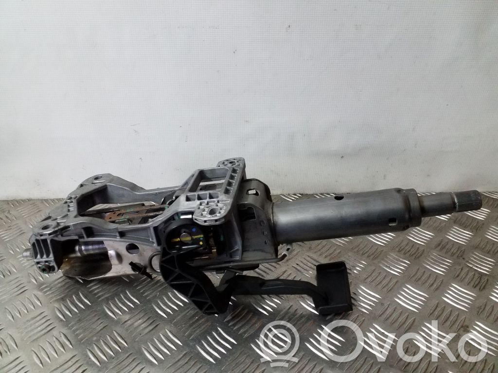 Opel Astra K Ohjauspyörän akseli 