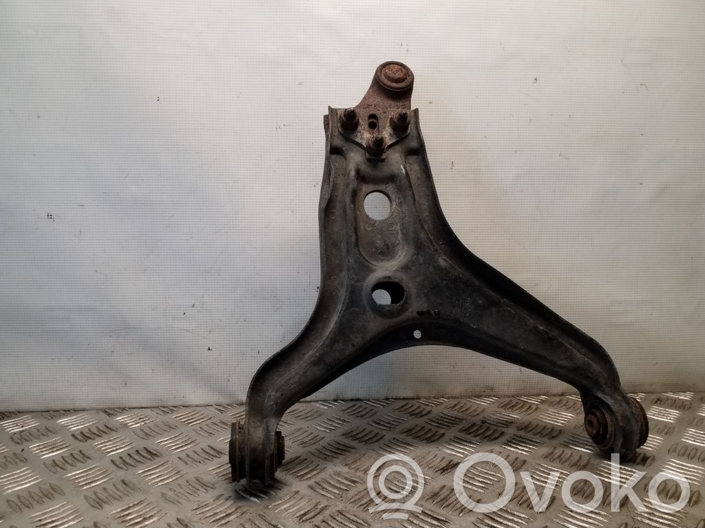 Audi 80 90 S2 B4 Front lower control arm/wishbone 