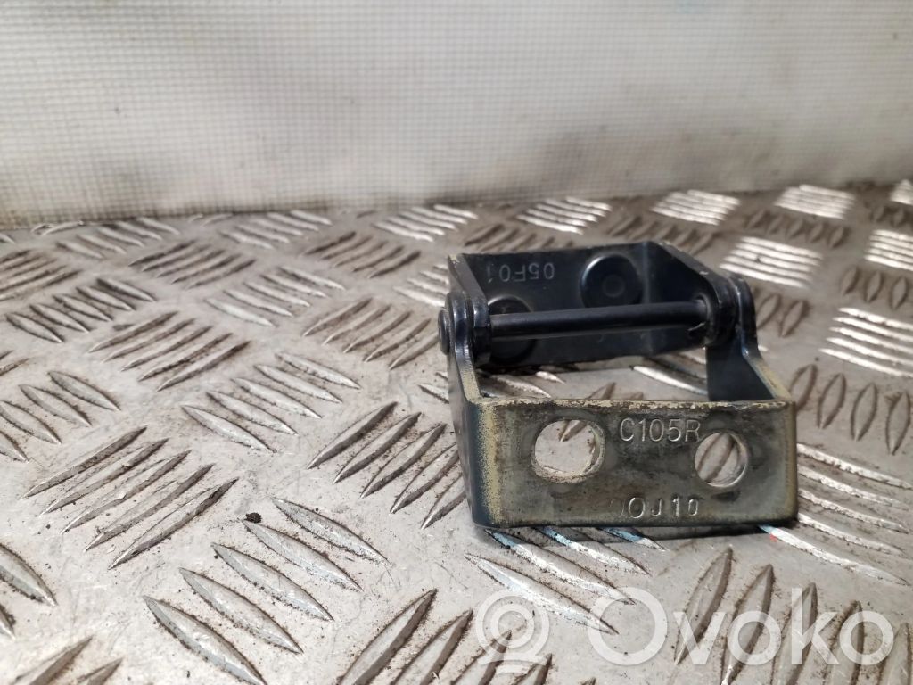 Tailgate/trunk/boot hinge   C105R