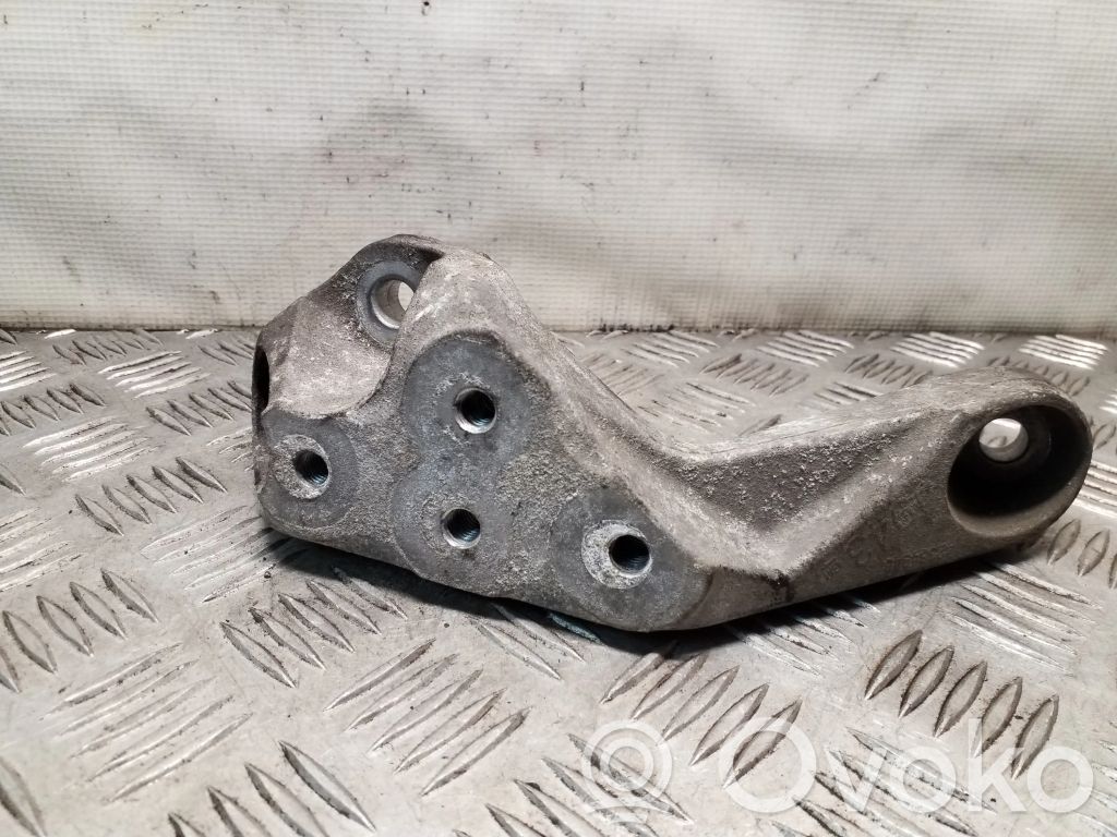 Opel Mokka Gearbox mounting bracket 