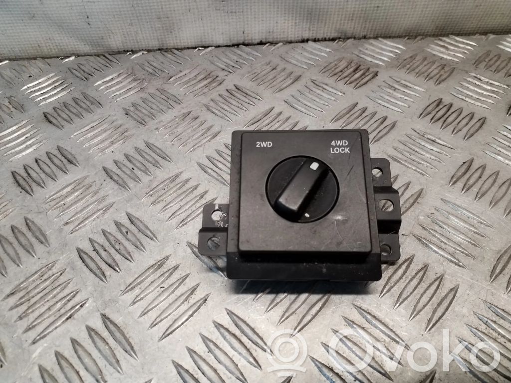 Dodge Nitro Differential lock switch 