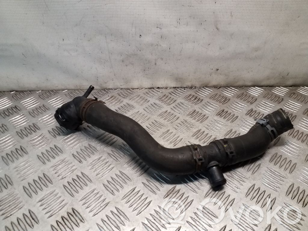 Volkswagen Tiguan Engine coolant pipe/hose 