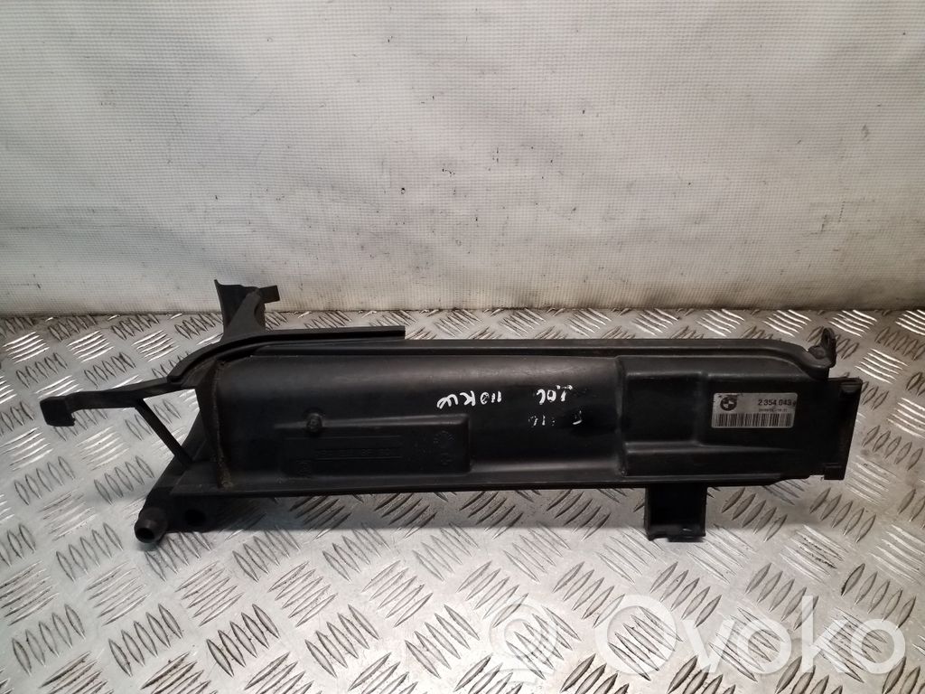 BMW 3 E46 Radiator mount bracket 