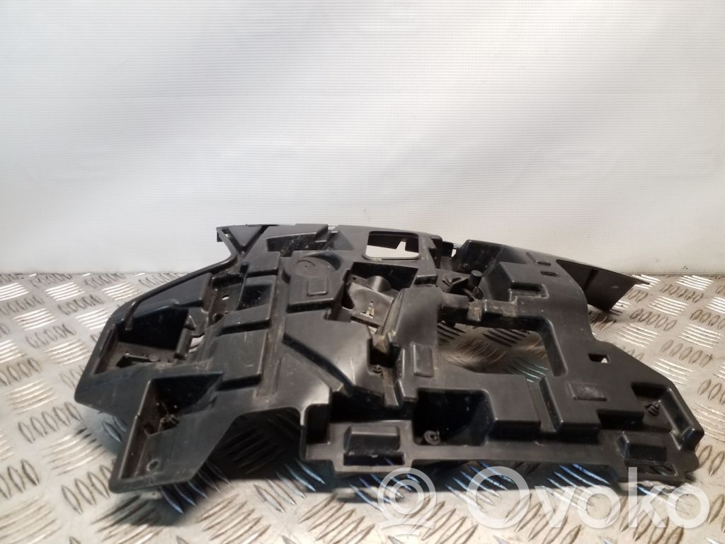 Volvo V40 Front bumper mounting bracket 