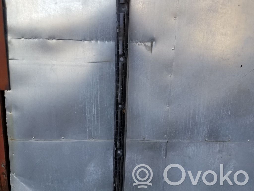 Audi A1 Slenksčio dalis 