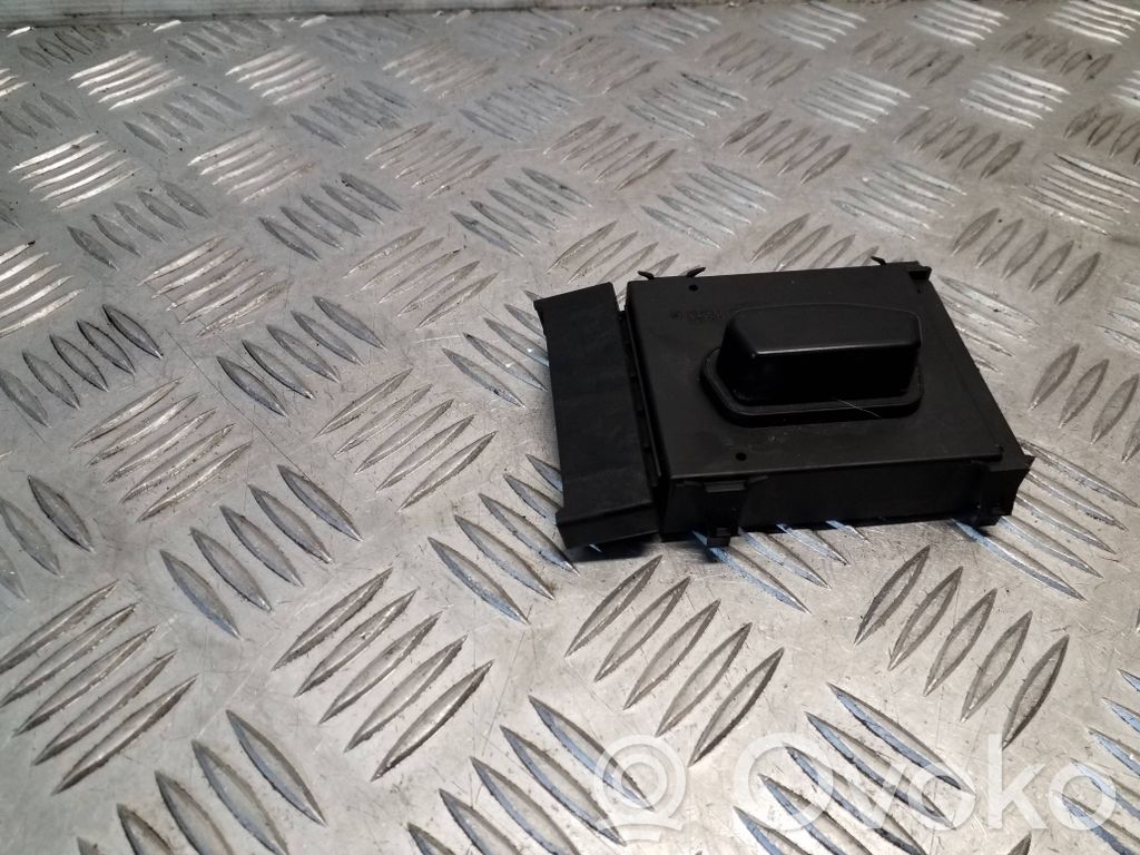 Jeep Patriot Seat control switch 