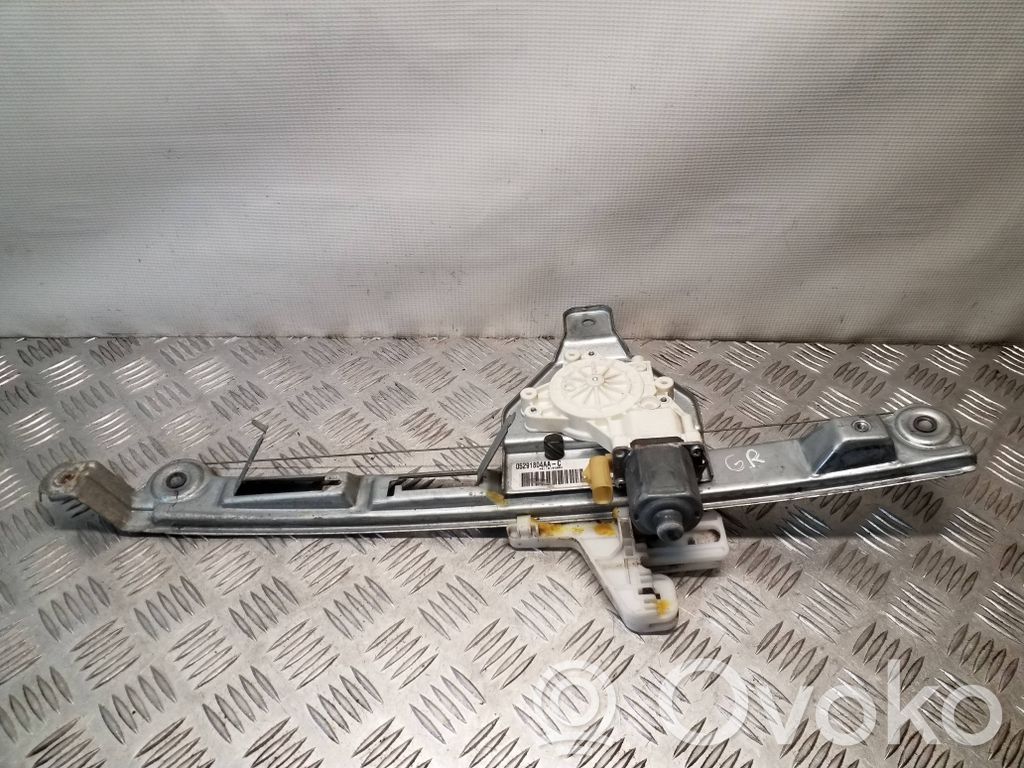 Jeep Patriot Elektryczny podnośnik szyby drzwi tylnych 