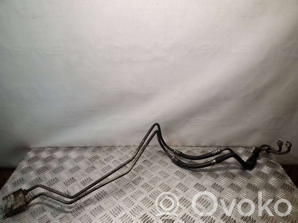 Gearbox oil cooler pipe/hose