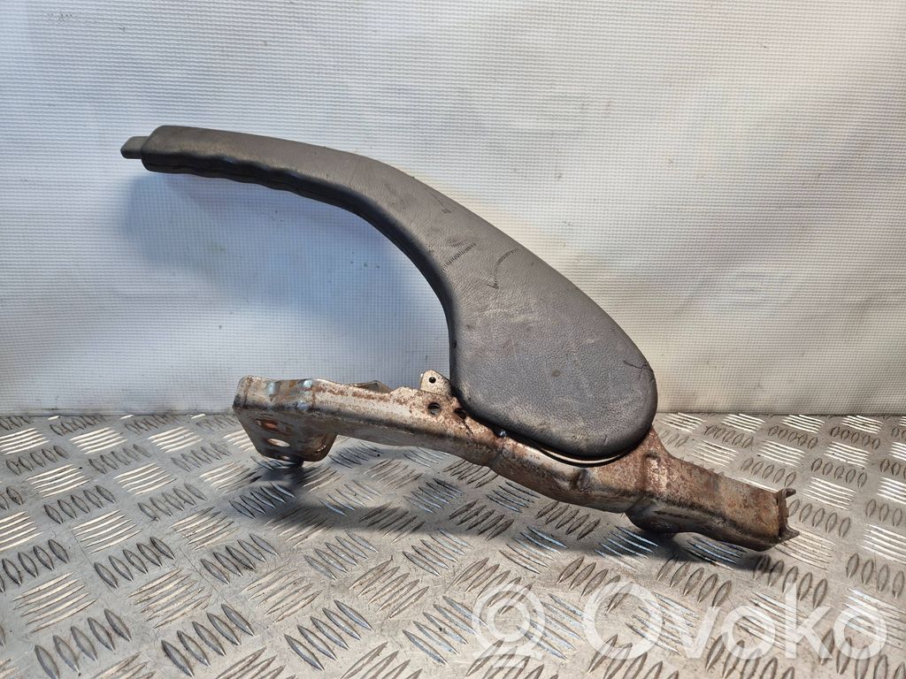 Handbrake/parking brake lever assembly