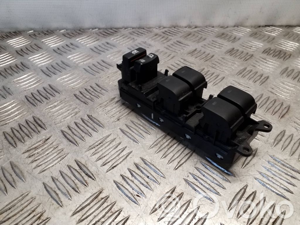 Toyota Auris E180 Electric window control switch 