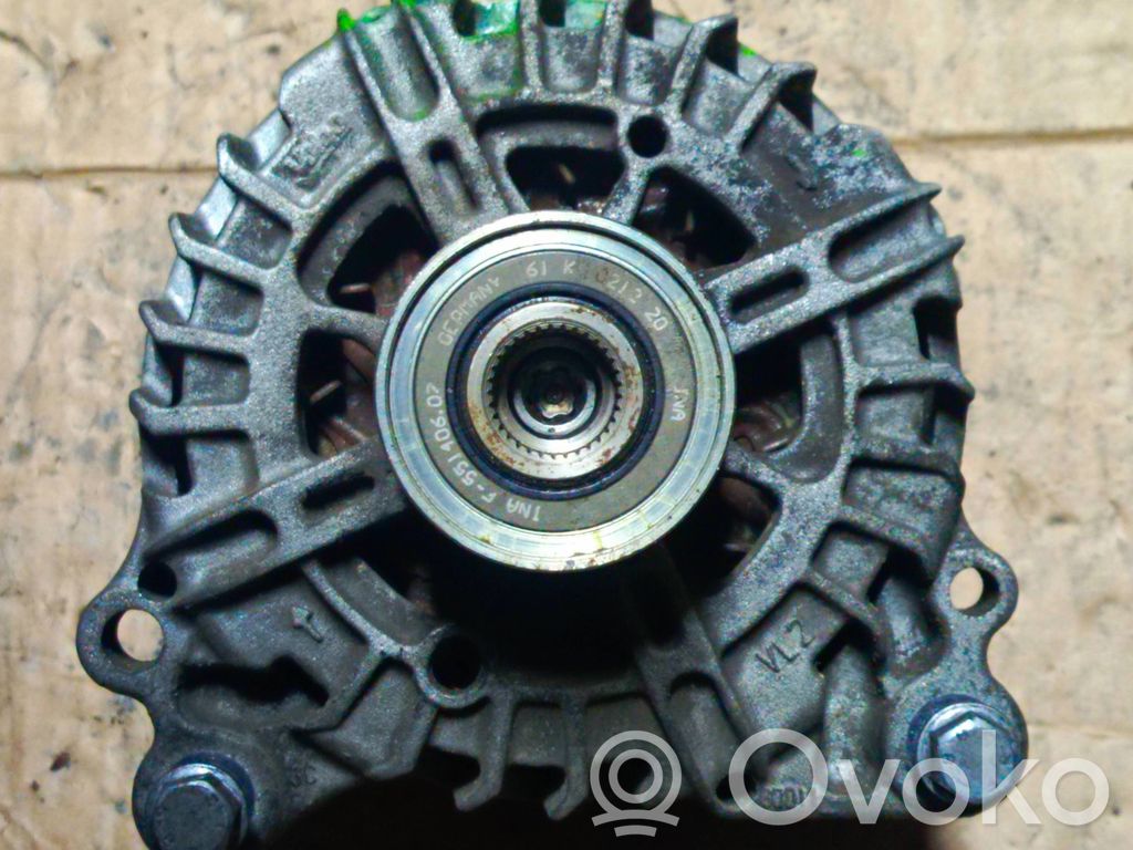 Volkswagen PASSAT B7 Alternator 