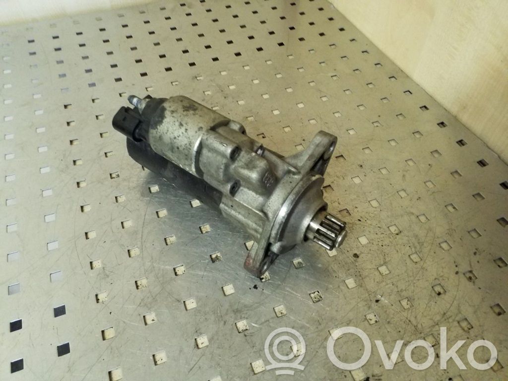 Volkswagen PASSAT B7 Motor de arranque 