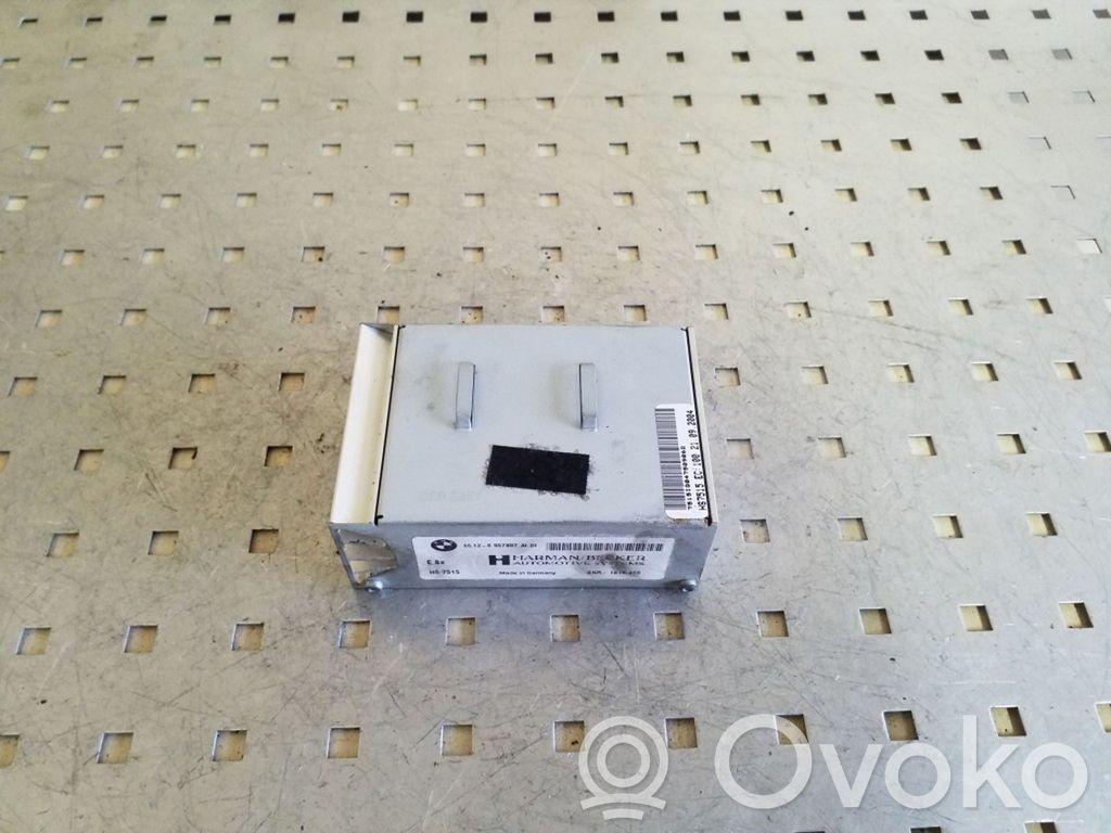 BMW X3 E83 Sound amplifier 