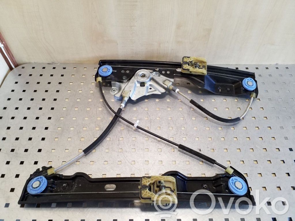Opel Astra J Front window lifting mechanism without motor 
