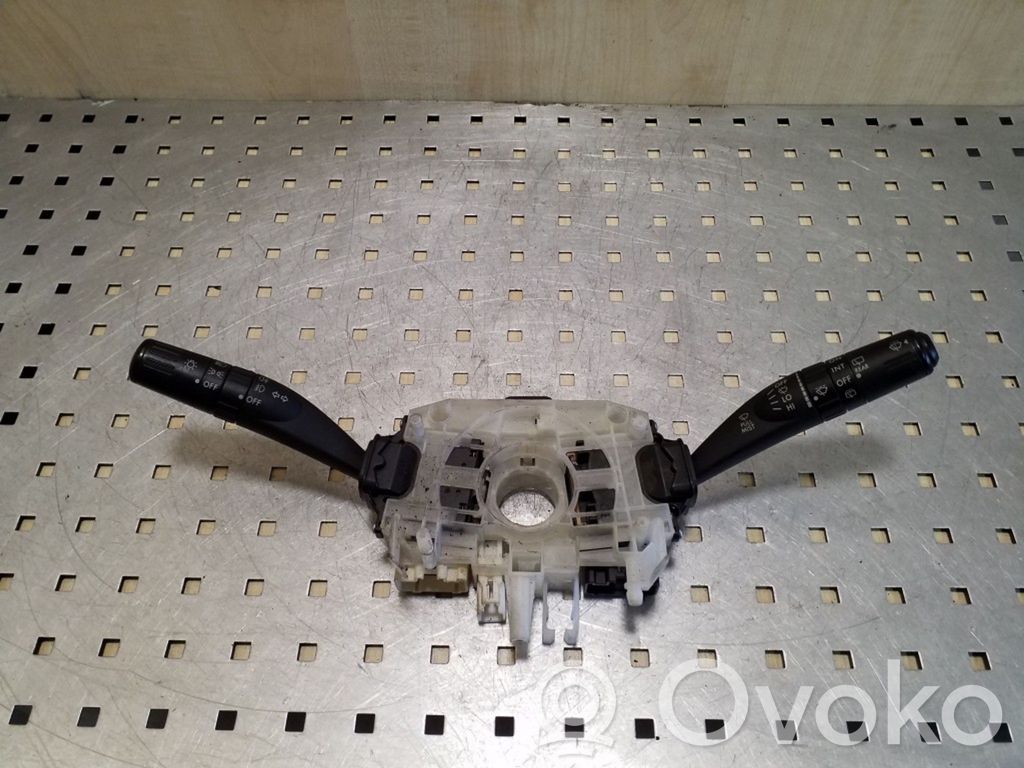Subaru Legacy Commodo, commande essuie-glace/phare 
