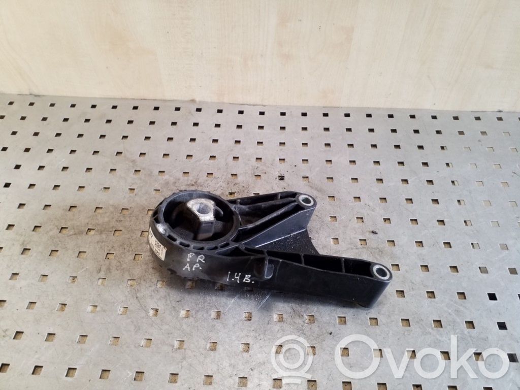 Opel Astra J Engine mount bracket 