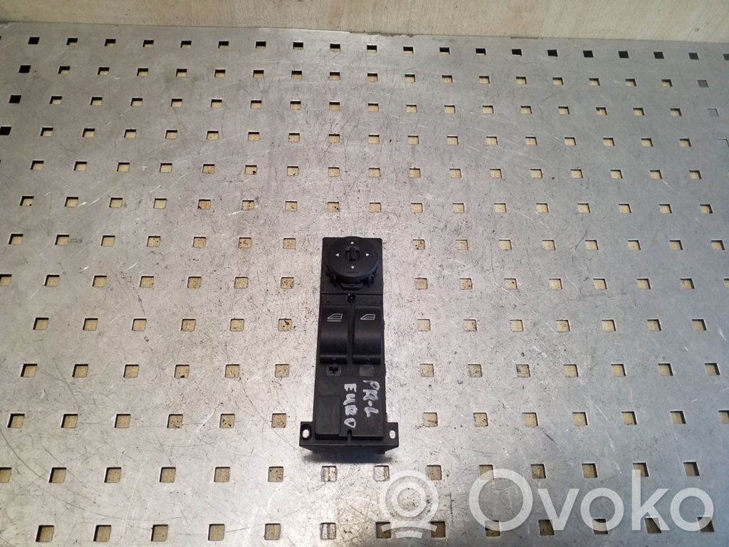 Electric window control switch   7M5T14529BA,03168080