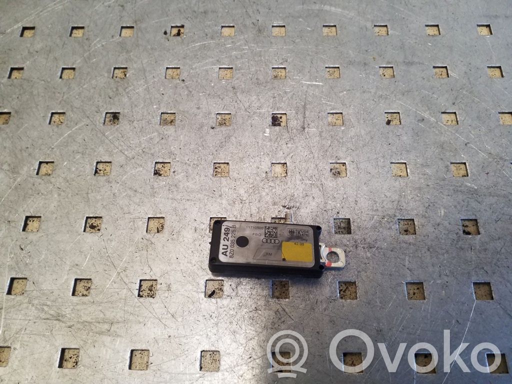 Audi A2 Antenos stiprintuvas 