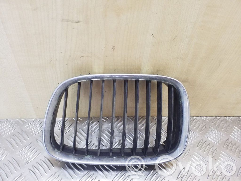 BMW 5 E39 Front grill 