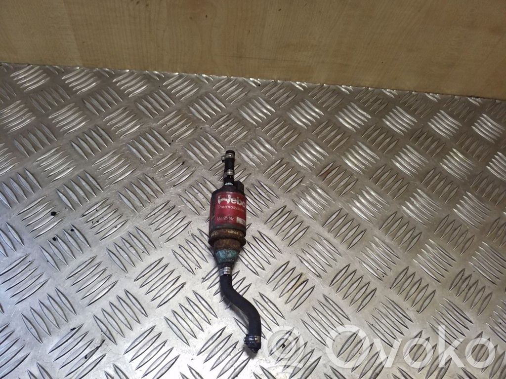 BMW 5 E39 Webasto pompe de circulation d'eau 