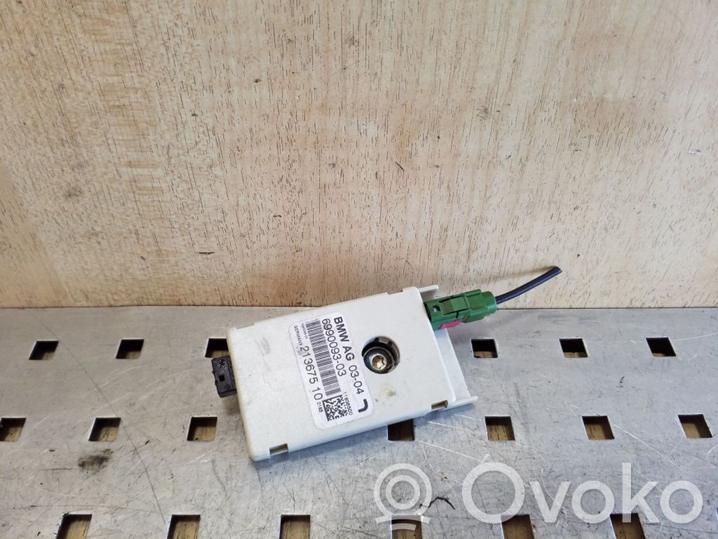 BMW X3 E83 Antenos stiprintuvas 