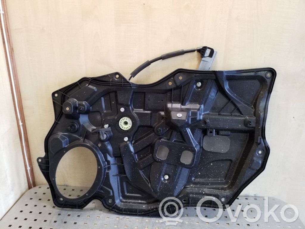 Mazda 3 II Mecanismo para subir la puerta delantera sin motor 